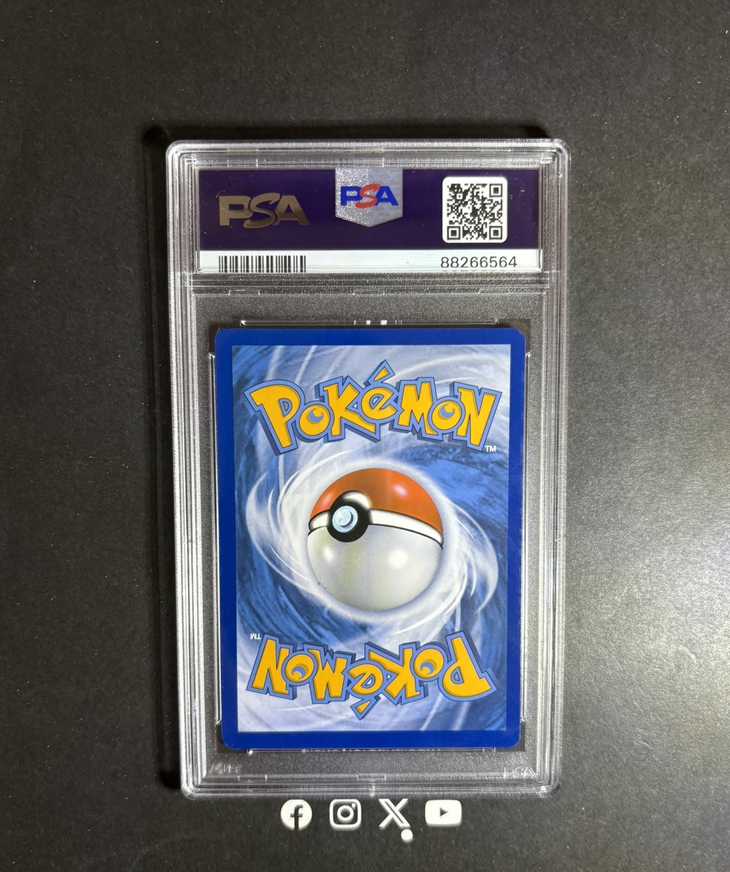 PSA 9 | 2022 special delivery charizard-holo #075